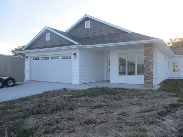 801 N Barela Cir, Centralia, MO 65240