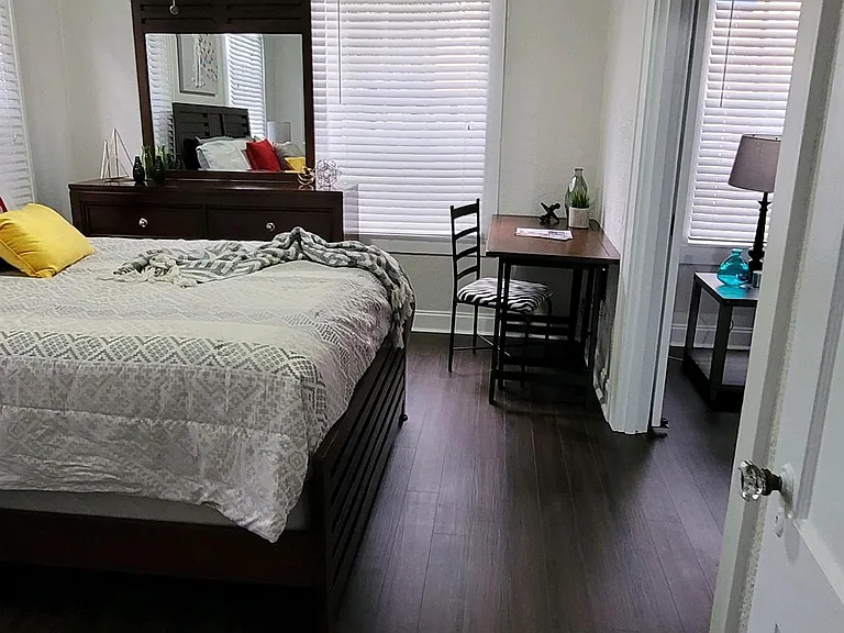 407 S Melville Ave — Photo 43