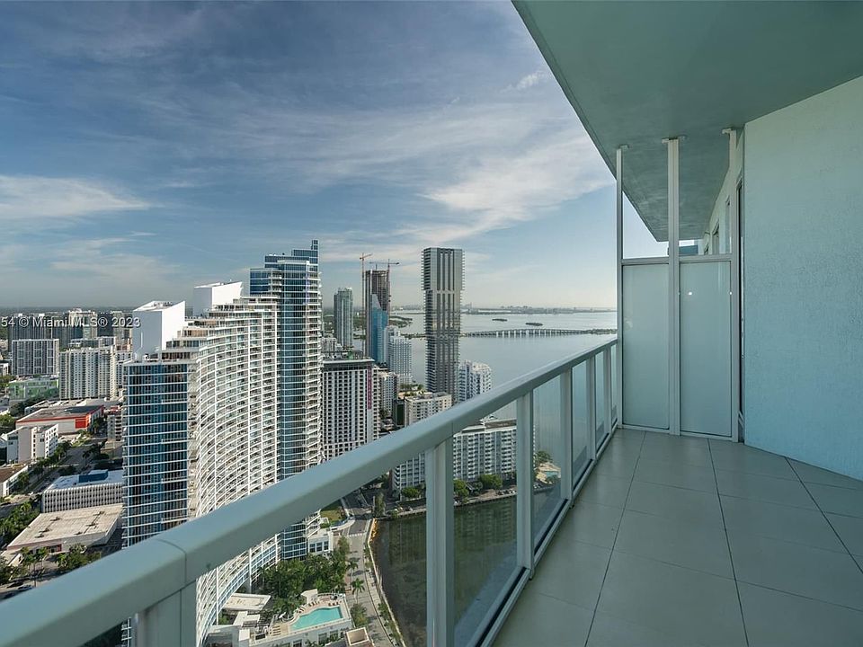 1st image of 1900 N Bayshore Dr APT 4414