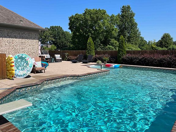 4th image of 6050 Brandon Brook Dr