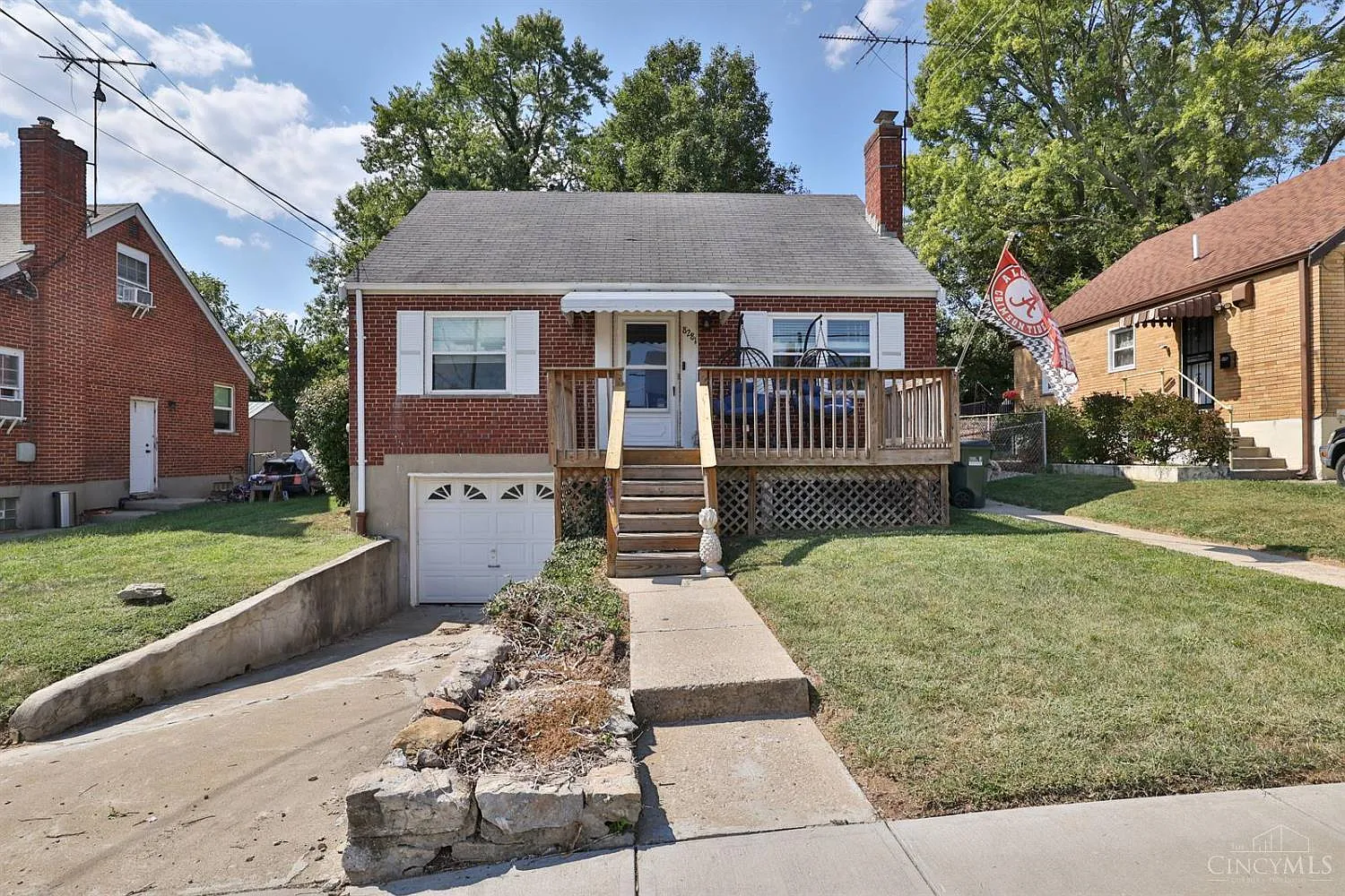 8281 Royal Heights Dr photo 1