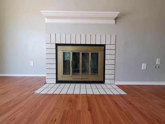 2nd image of 3129 Green Branch Dr