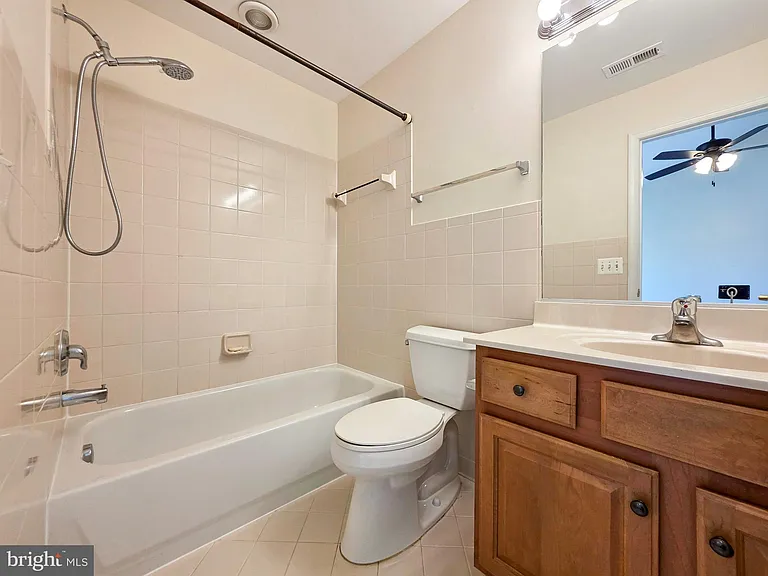 3300 Broker Ln — Photo 15