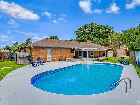 2nd image of 5943 Schofield Dr