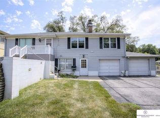 4535 Bancroft St, Omaha, NE 68106