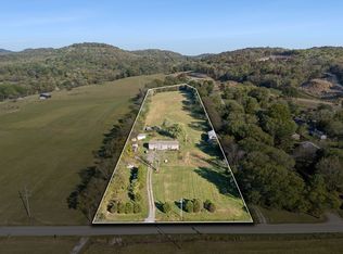 1465 Lock Six Rd, Hartsville, TN 37074