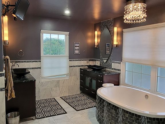 2nd image of 21381 Maidsville Ct