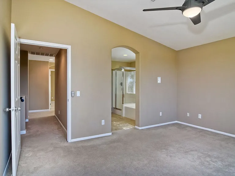 6349 Alexandri Cir — Photo 20