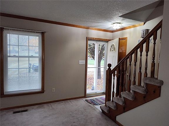 5th image of 6814 N Orchard St