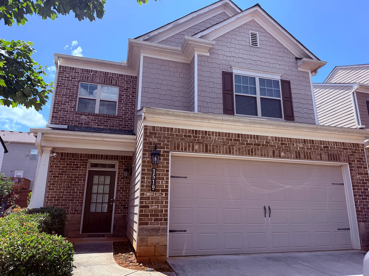 4 bed, 2.5 bath, 1980 sqft, $2,150 — Photo 2