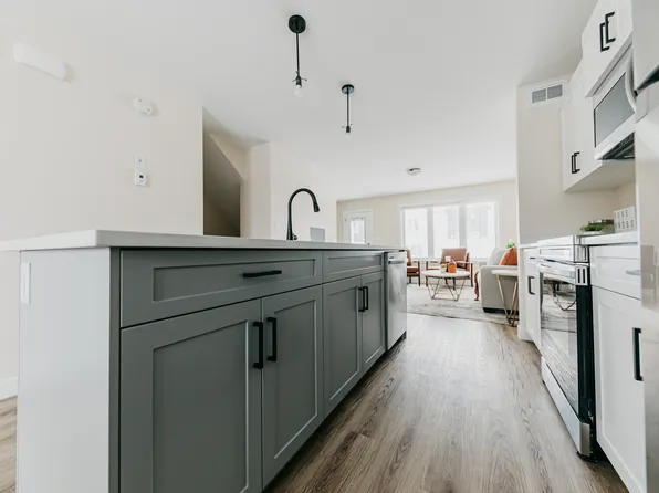 Narcisse - Hawkstone