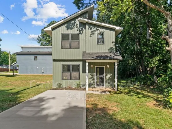 210 S Carter St, Liberty, NC 27298