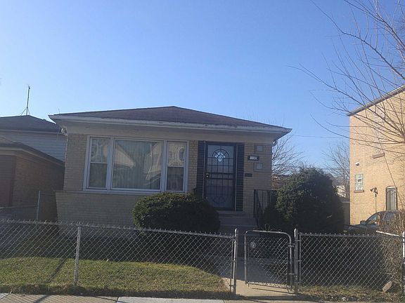 3rd image of 1133 E 82nd Pl