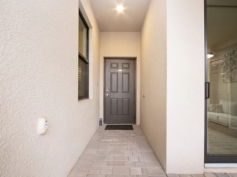5548 Palmer Cir #102 — Photo 15