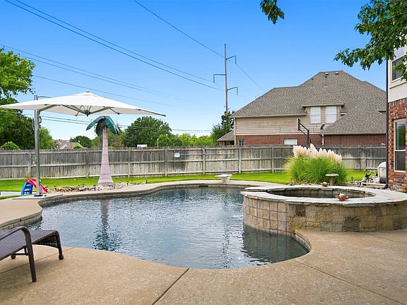 2nd image of 5220 E 110th Pl