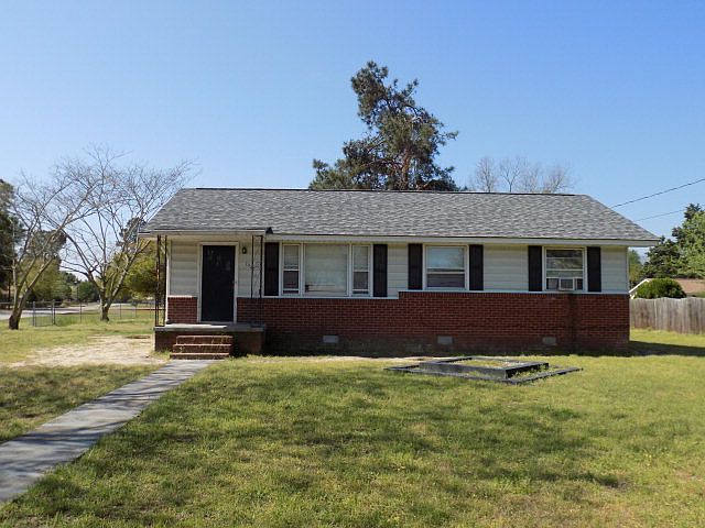 2nd image of 2032 Columbia Cir