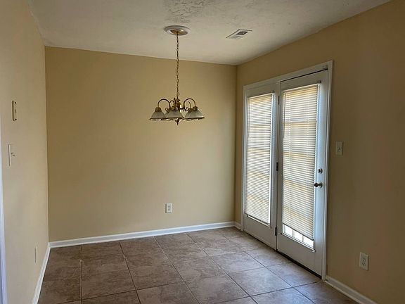 4th image of 5717 Gaboury Ln