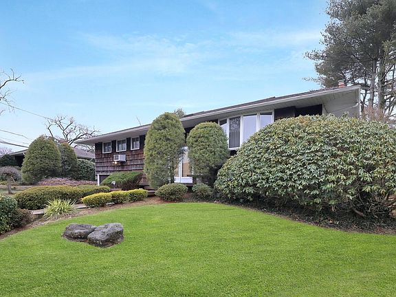 2nd image of 33 Beatrice Ln