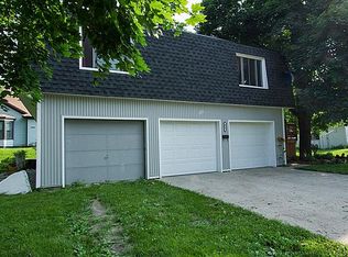 615 E Ave, Nevada, IA 50201