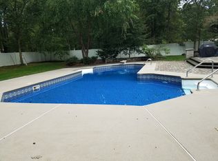 27 Buckingham Dr, Egg Harbor Township, NJ 08234
