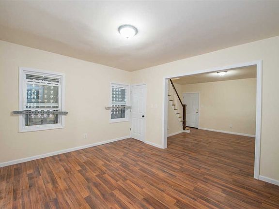 4th image of 108 Norwood St