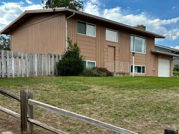 1003 Lambert Ct, Clarkston, WA 99403