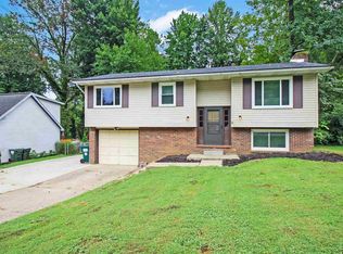 6697 Springvale Dr, Newburgh, IN 47630