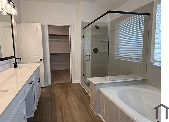 4 bed, 2101 sqft, $3,400 — Photo 4