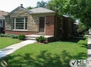 8904 Carter Ave, Allen Park, MI 48101
