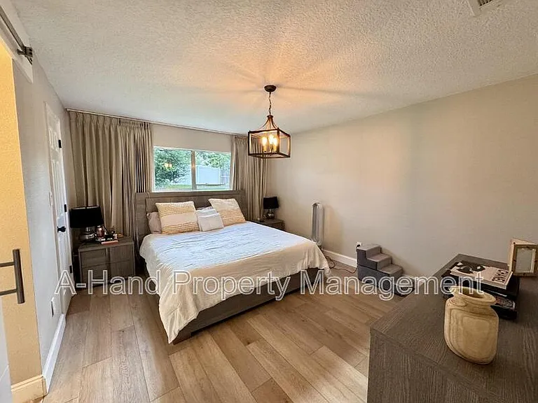 15912 Indian Wells Ct — Photo 12