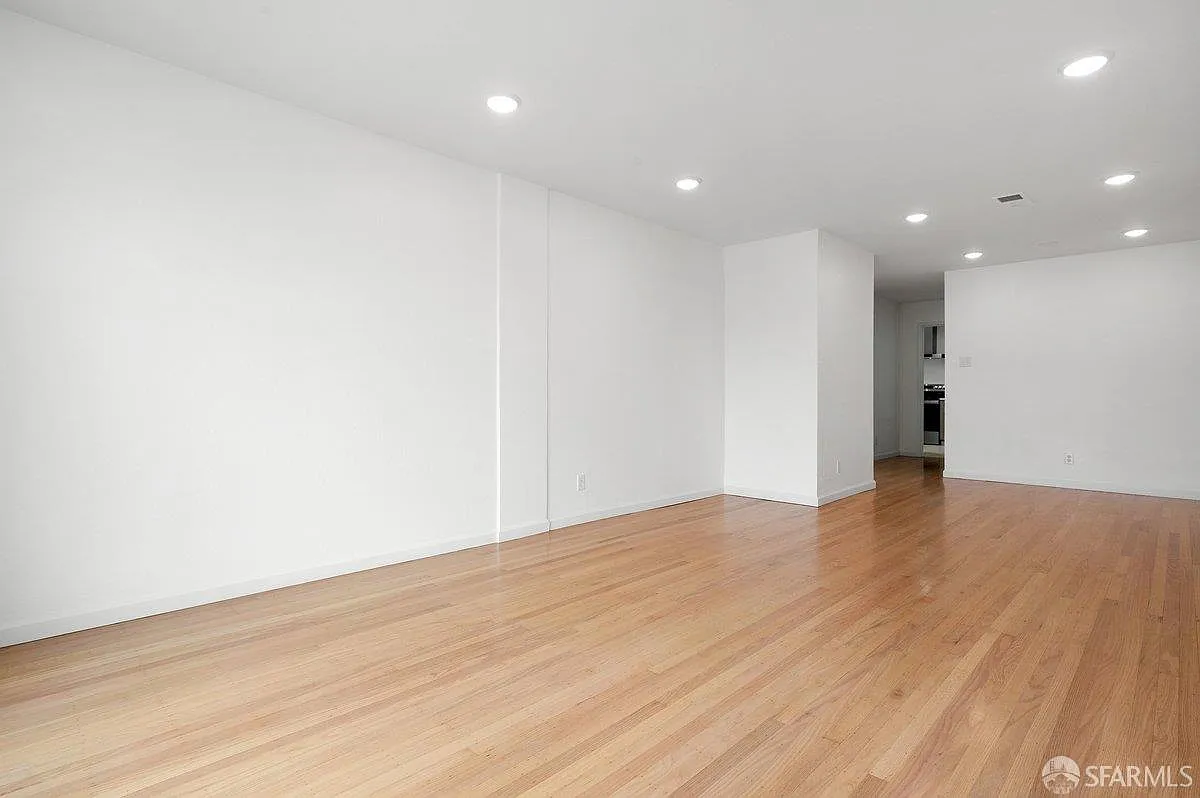 2 bed, 1.0 bath, $4,950 — Photo 4