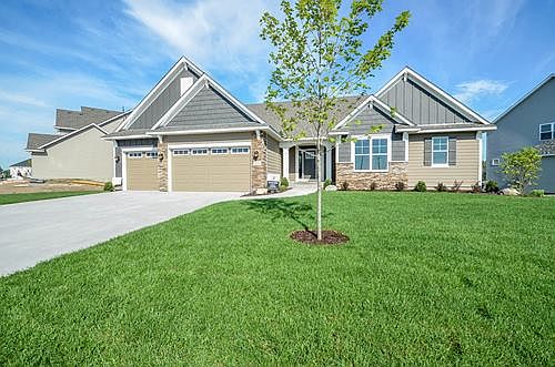 1st image of 4251 Parkview Ln