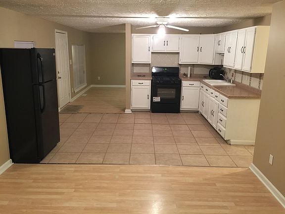 2nd image of 5873 Price Ln