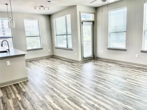 3788 Richmond Ave, Houston, TX