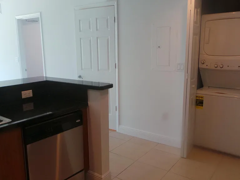 610 Clematis St #403 — Photo 6