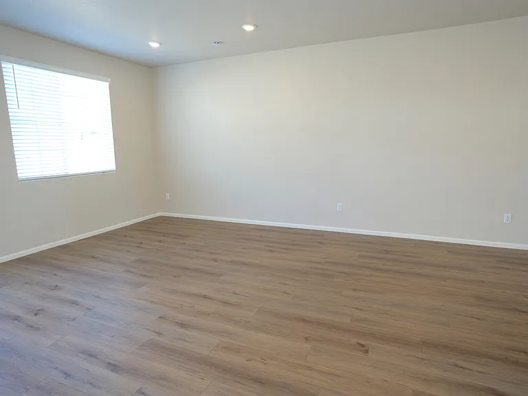 22295 E 39th Ave — Photo 15