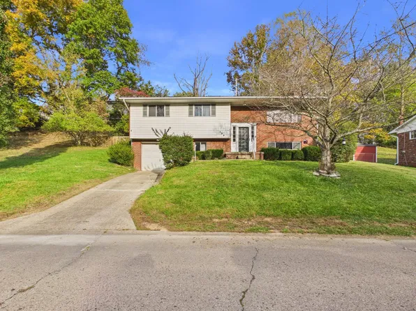 130 Larkspur Dr, Huntington, WV 25705