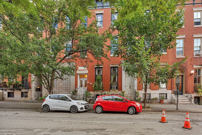 1st image of 931 Saint Paul St APT 2F