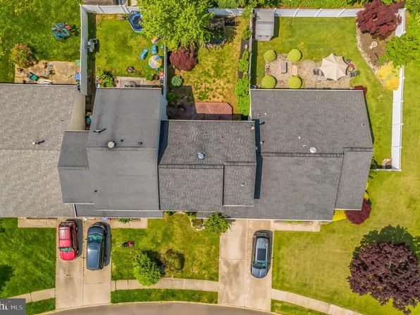 251 Lafayette Dr, Logan Township, NJ 08085