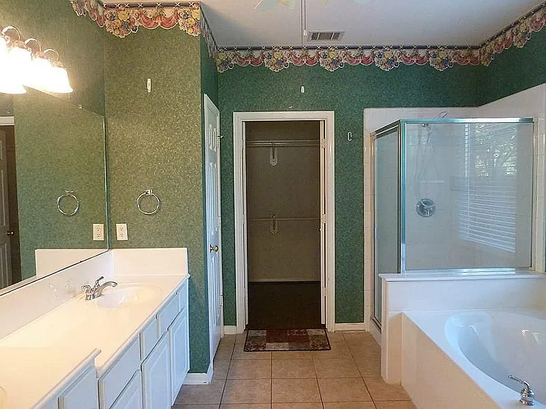 22554 Bristolwood Ct — Photo 11