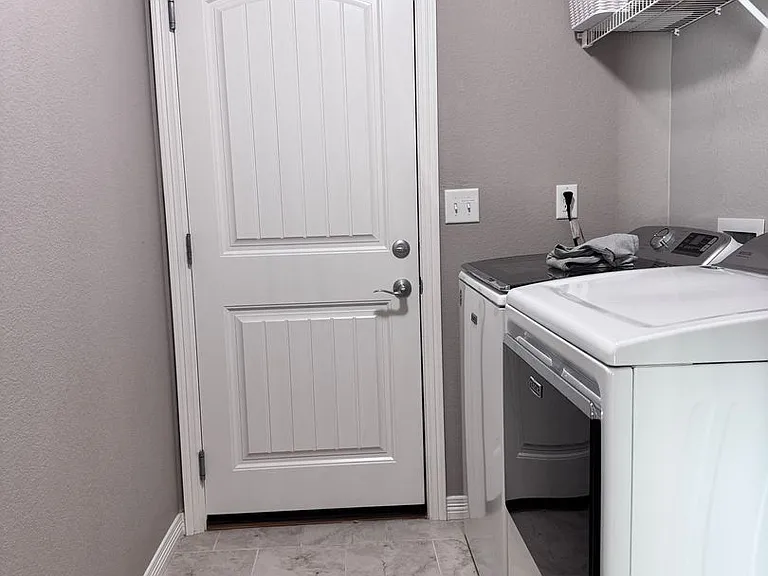 5433 Bristow Rd — Photo 15