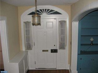 11 Ridgeway St, Mount Holly, NJ 08060