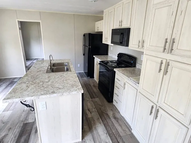14142 Lorraine Rd #38 — Photo 5