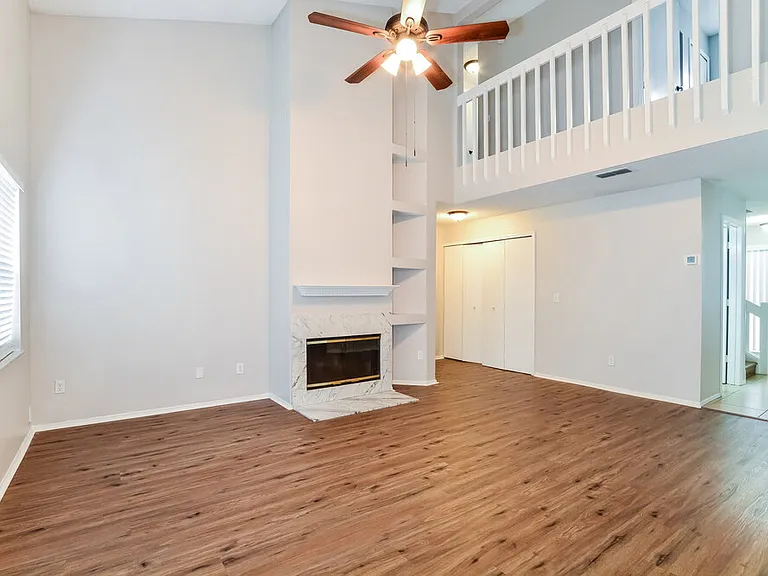11184 Cypress Leaf Dr — Photo 5