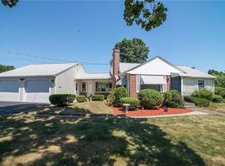 42 Shirwood Dr, Seekonk, MA 02771