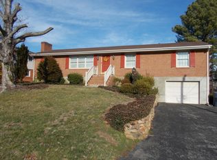 2439 Bermuda Rd NW, Roanoke, VA 24017