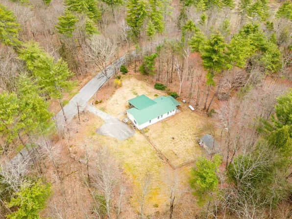 10 Burt Hill Road, Winchester, NH 03470