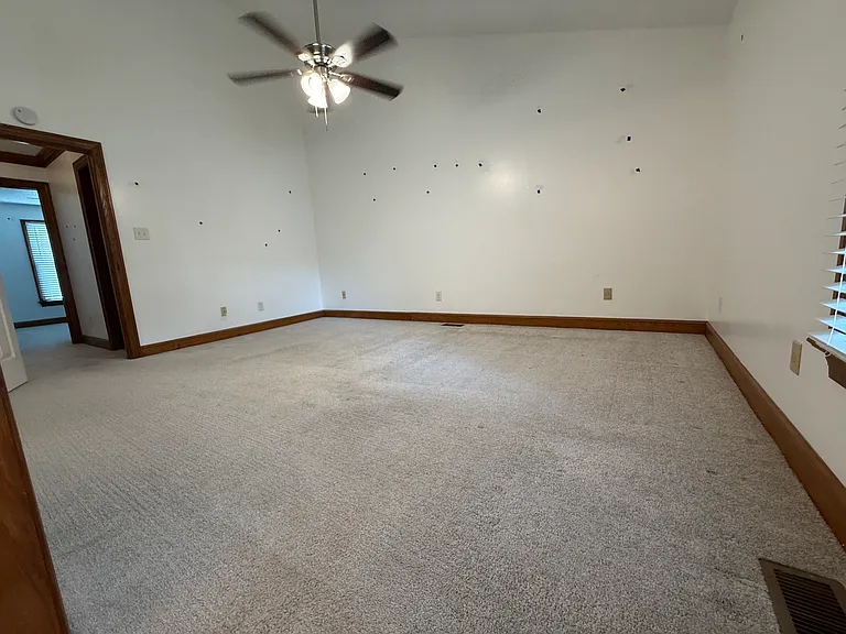 722 Lord Dunmore Dr — Photo 12