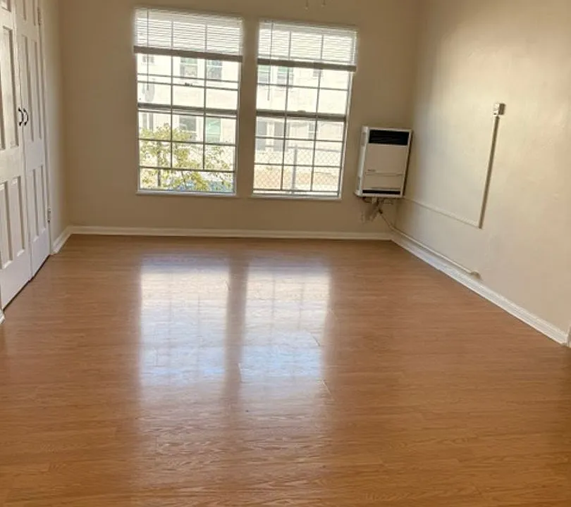 815 Green Ave