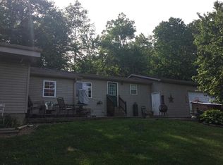 7780 E Hurst Rd, Pekin, IN 47165